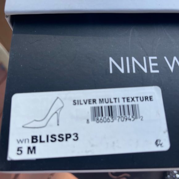 👠 NWOT gorgeous sparkly heels with silver heel - Picture 5 of 5